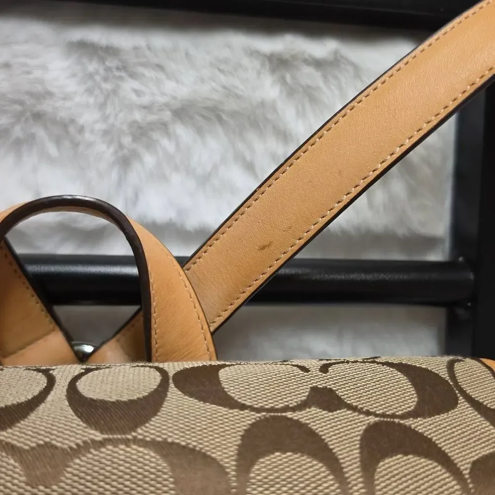 Coach vintage signature